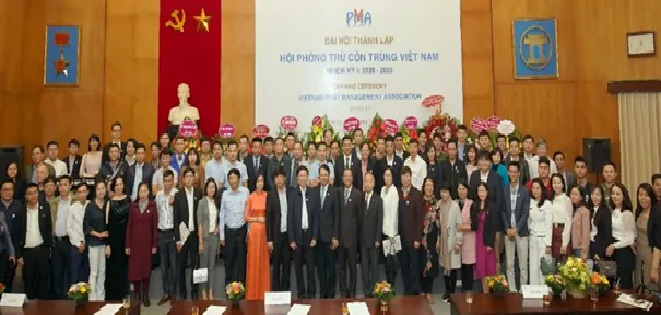 Minh họa hoạt động cộng đồng, máy phun và bản đồ miền Bắc